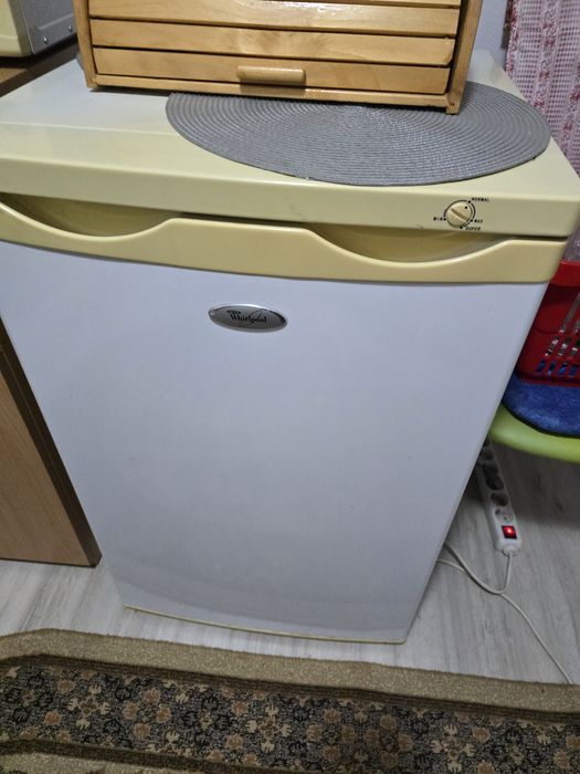 Ladă frigorifică Whirlpool A+