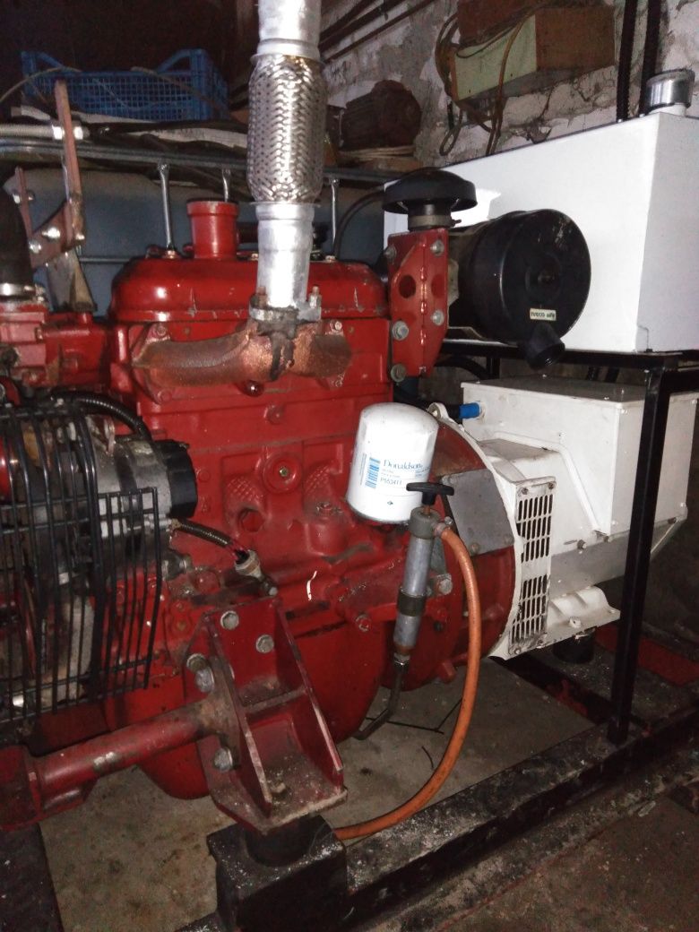 Generator trifazic 30 KVA diesel Iveco Aifo cu automatizare