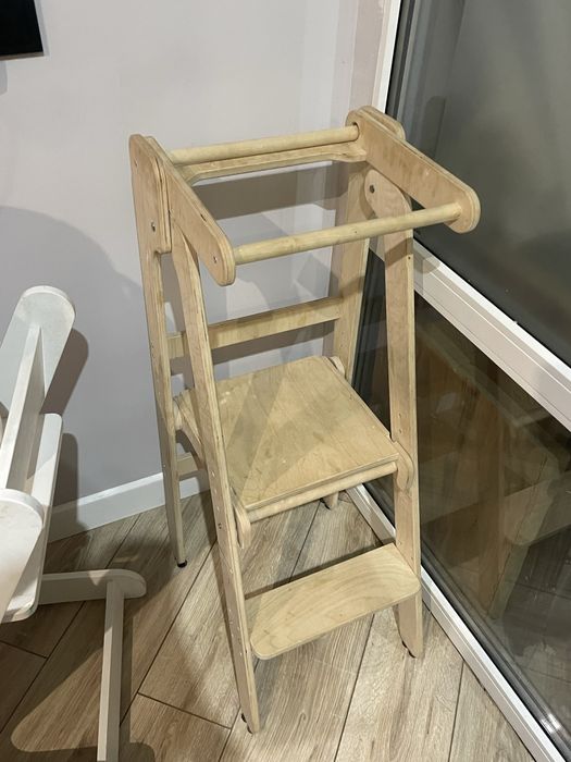 Помощник детский башня