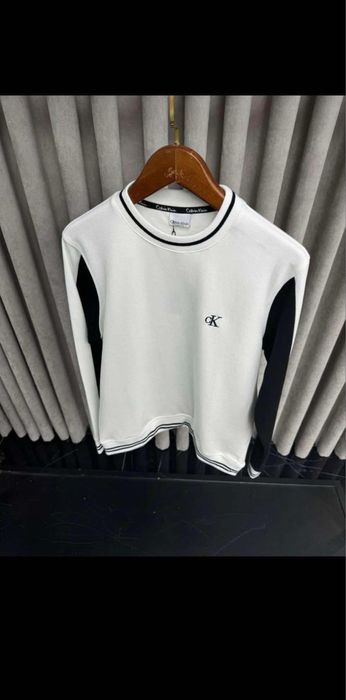 Calvin Klein блузки
