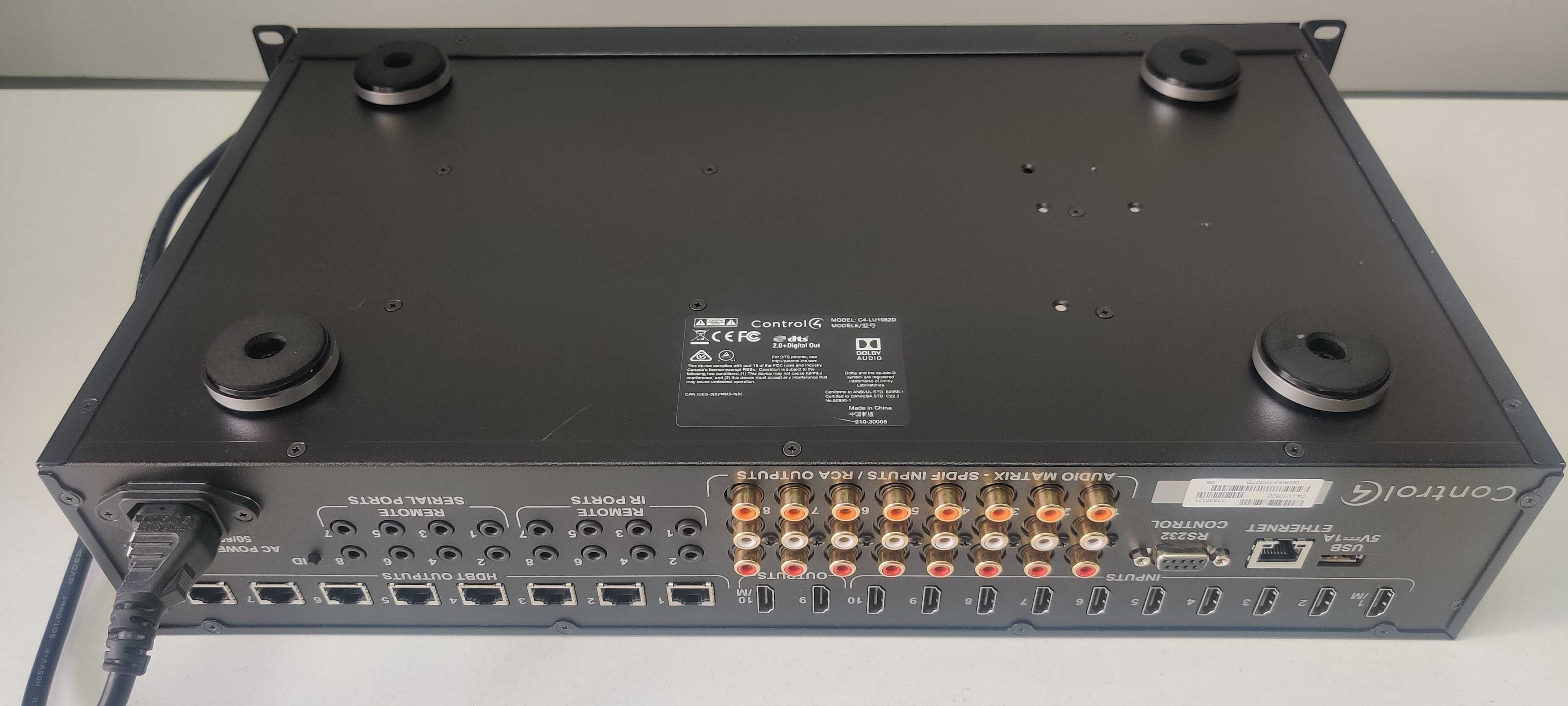 Control 4 C4 LU1082D muzica divertisment iluminat confort filme muzica