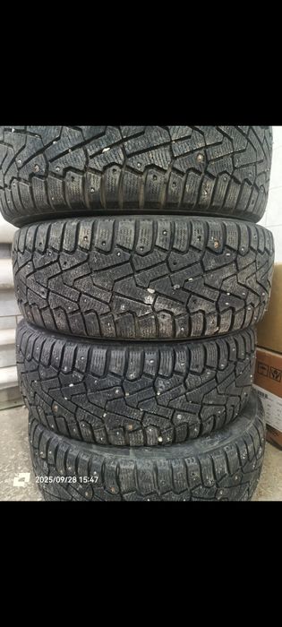 Продам комплект зимней резины