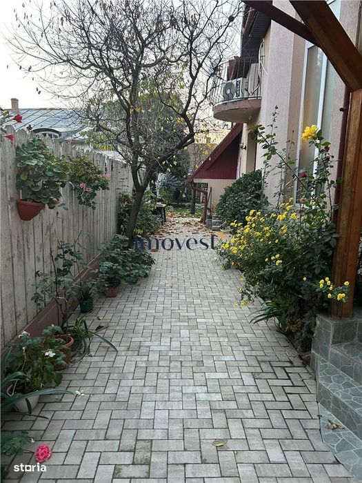 Casa in Satu Mare - 4 Dormitoare, 2 Camere de Zi, 2 Bai, 345 mp Teren