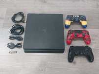 Продам PS4 slim с играми