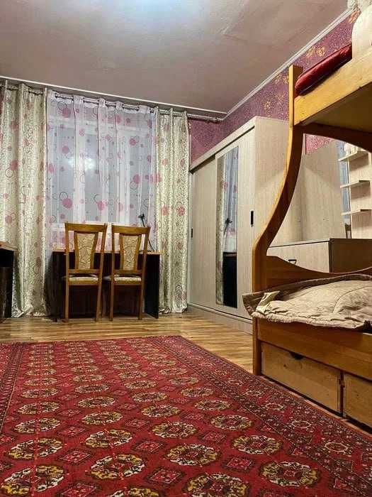 Шошилинч 4 хона 102 квадрат квартира средний ремонт 4/5/9 Срочно