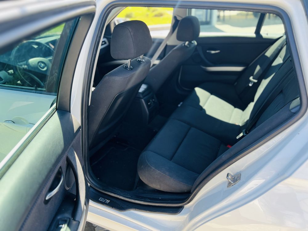 BMW Seria 3 Fecelift 320 diezel 2010 euro 5 privat/germania