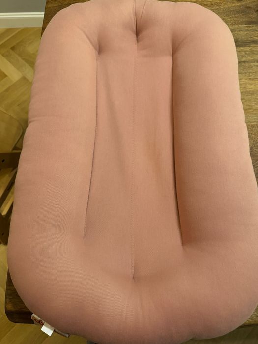 Гнездо за бебе Snuggle me