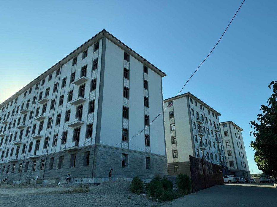 Cрочно Новостройка сотилади 3хона  Каробка  Чалакозода 620 дан кв си