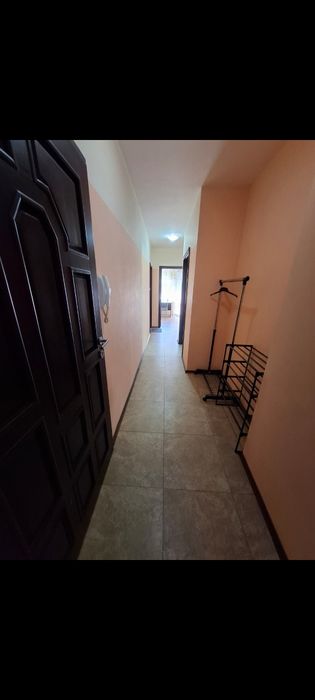 Дава се под наем Тристаен апартамент в Пловдив, Кючук Париж - 120 кв.м за 469.2 € - Снимка #2