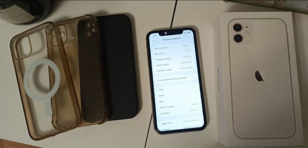 Iphone 11  память 128 гигов