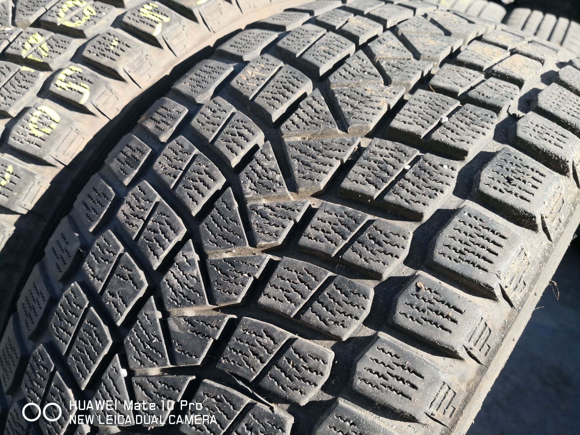 255 50 20 цола гуми MAXXIS