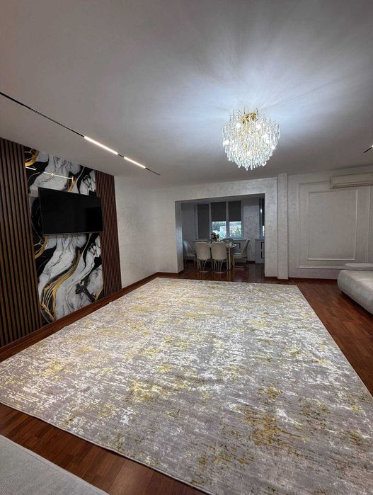 Сдается квартира м. Минор