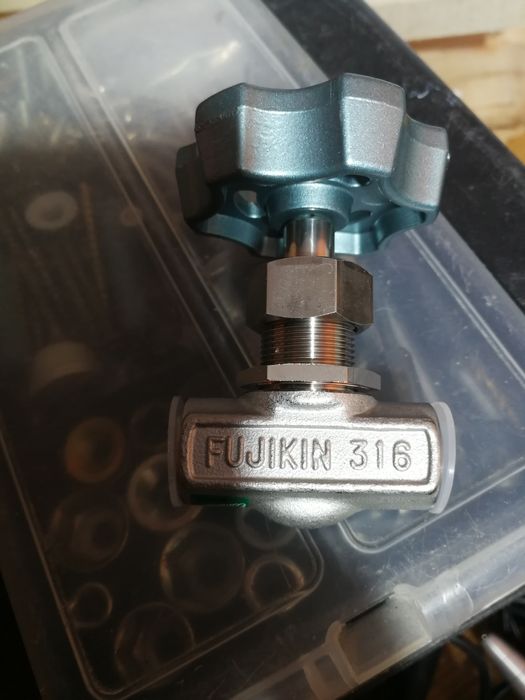 Кранчета за газ fujikin 316