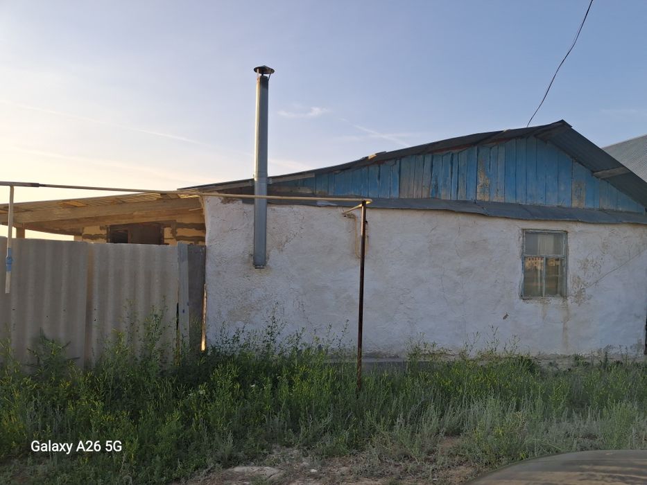 Маржанбұлақ ауылында үш бөлмелі үй сатылады