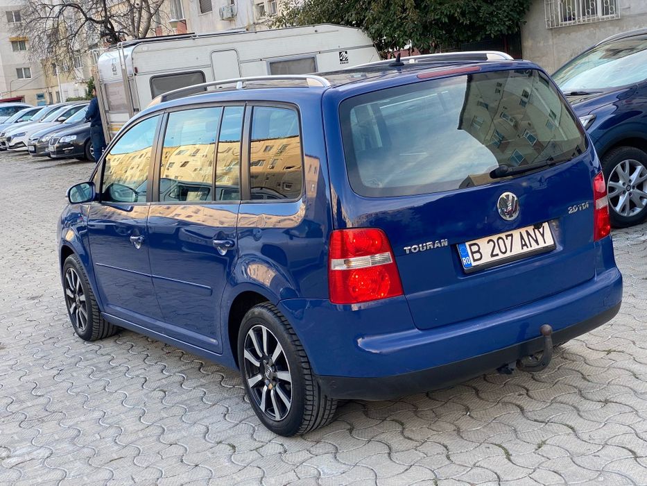 Vând Volkswagen touran 2.0 140 Cp 7locuri