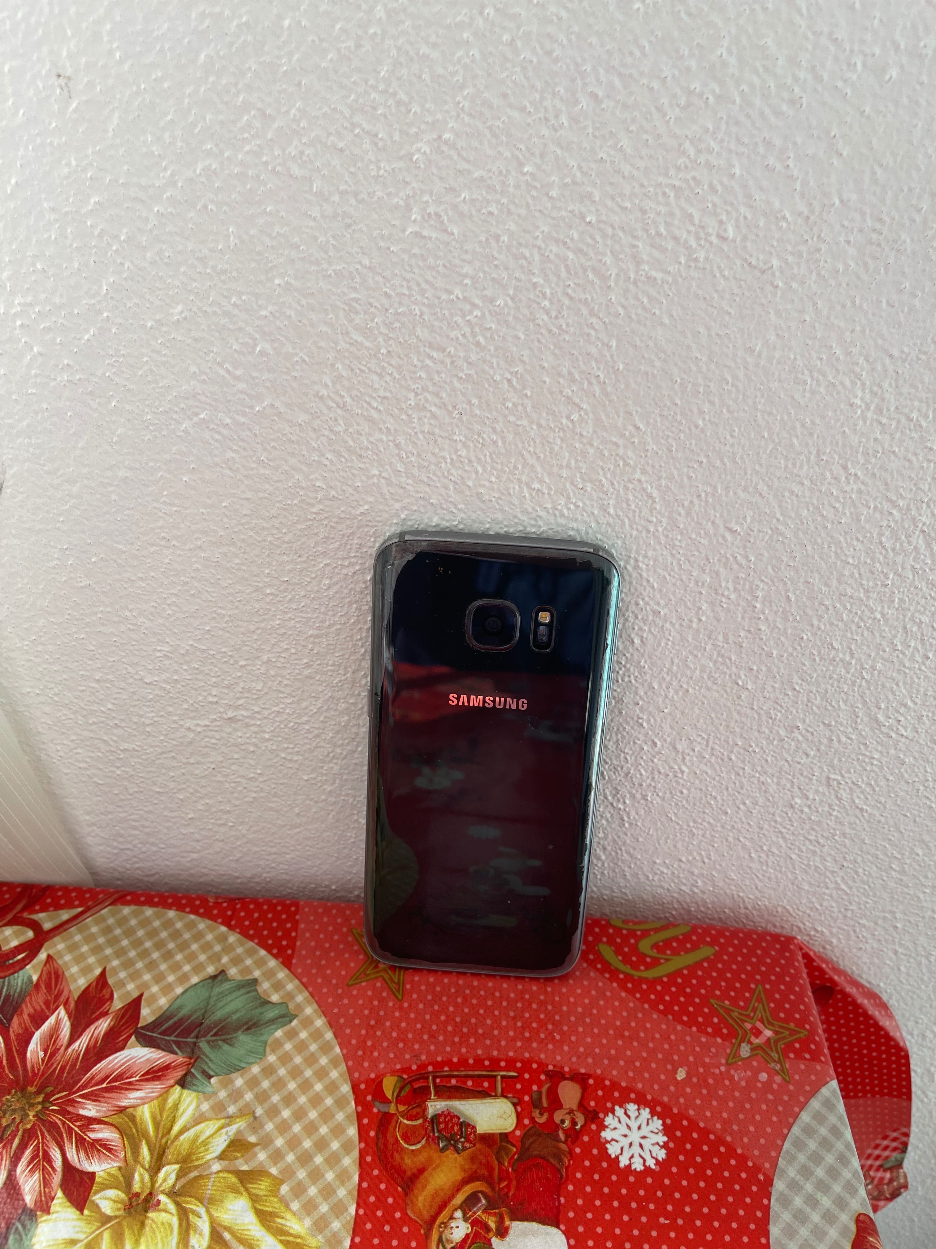 Vând Samsung S7 !