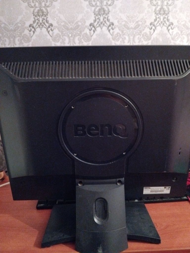 Монитор 19" BenQ Q9T4 (поддержка 75Гц)