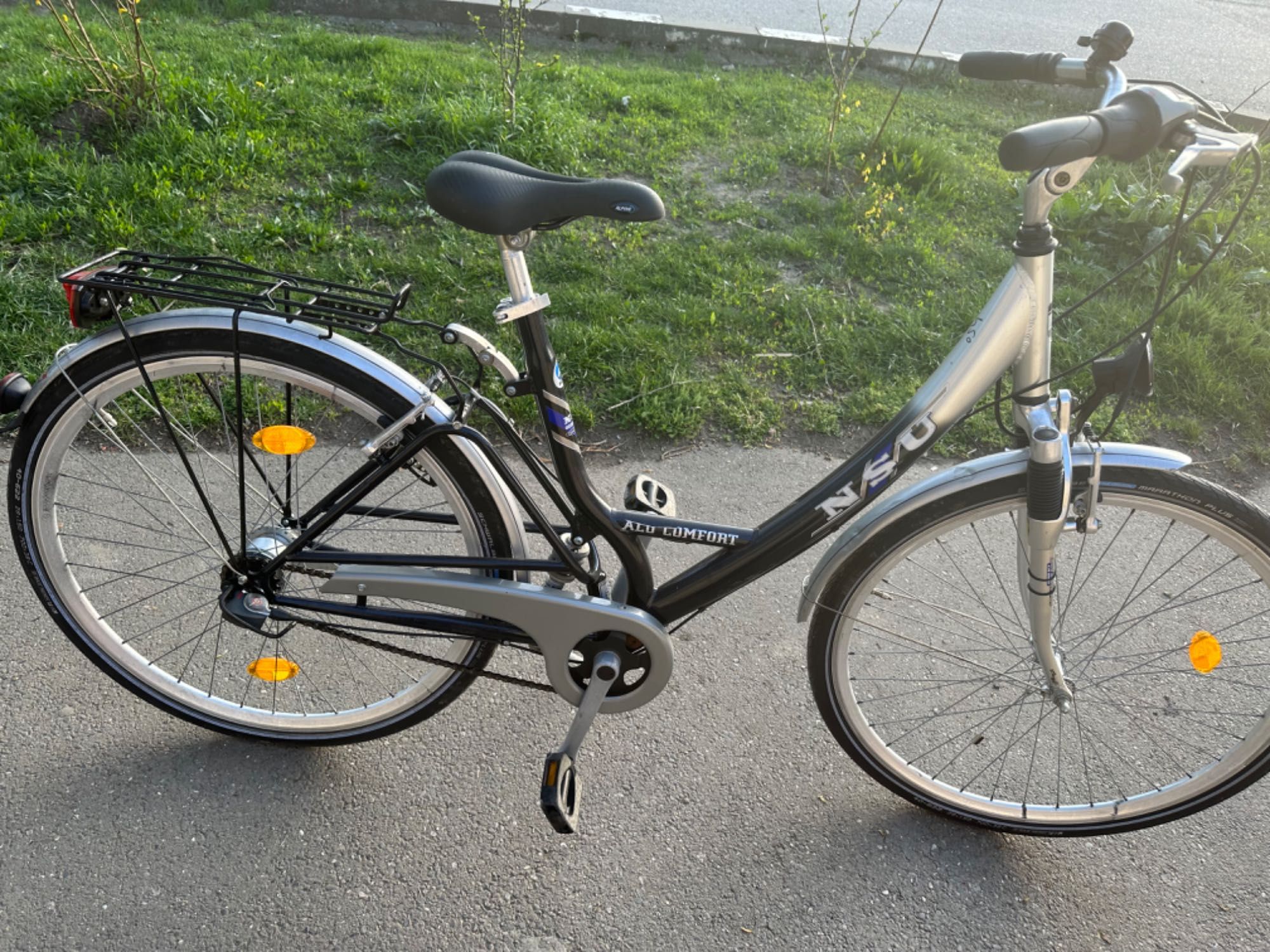 Bicicletă oraș 28’ cu suspensii Aluminiu import Germania