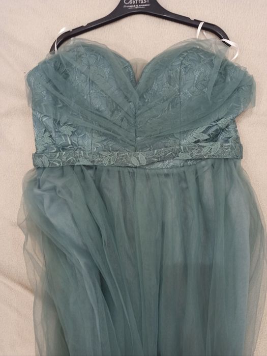 Зелена официална рокля