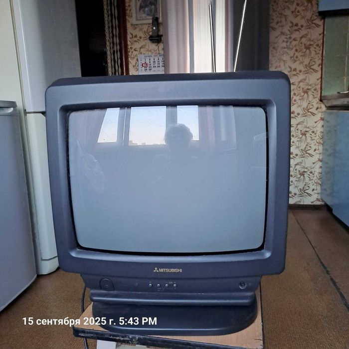 Телевизор Mitsubishi