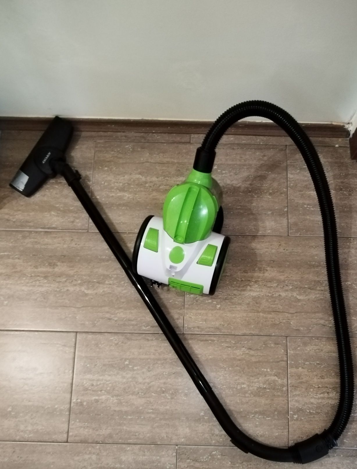 Прахосмукачка Ayco 700W