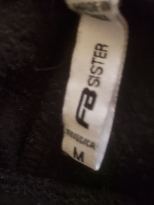 Дамски спортен комплект размер м