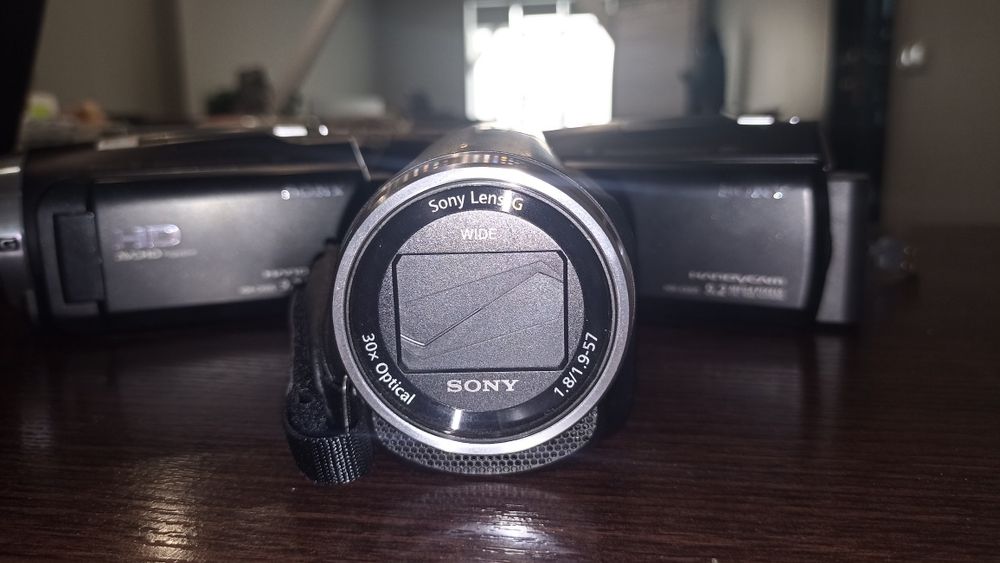 Видеокамеры  Sony 9.2, 3 штуки