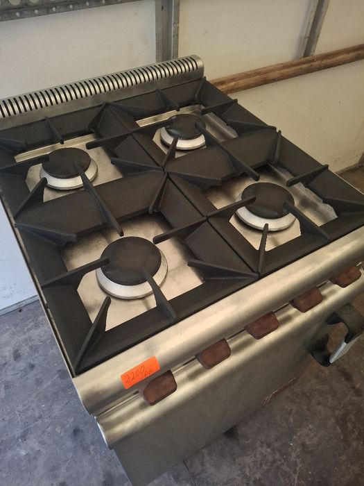 Котлони на газ с фурна на газ FALCON