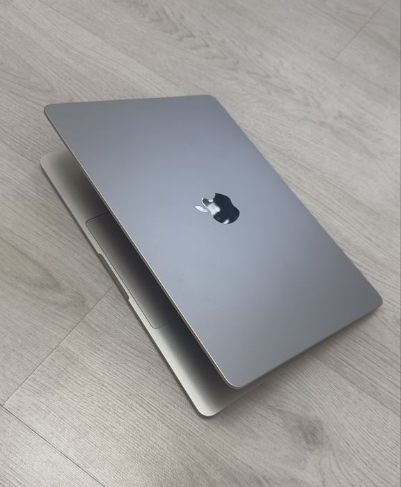 MacBook M2 512 GB