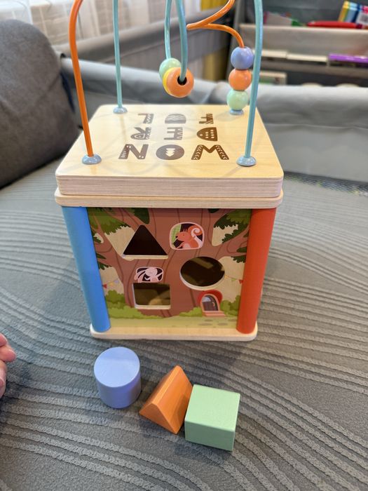 Дървена проходилка (уокър)  + Дидактически куб Moni Toys
