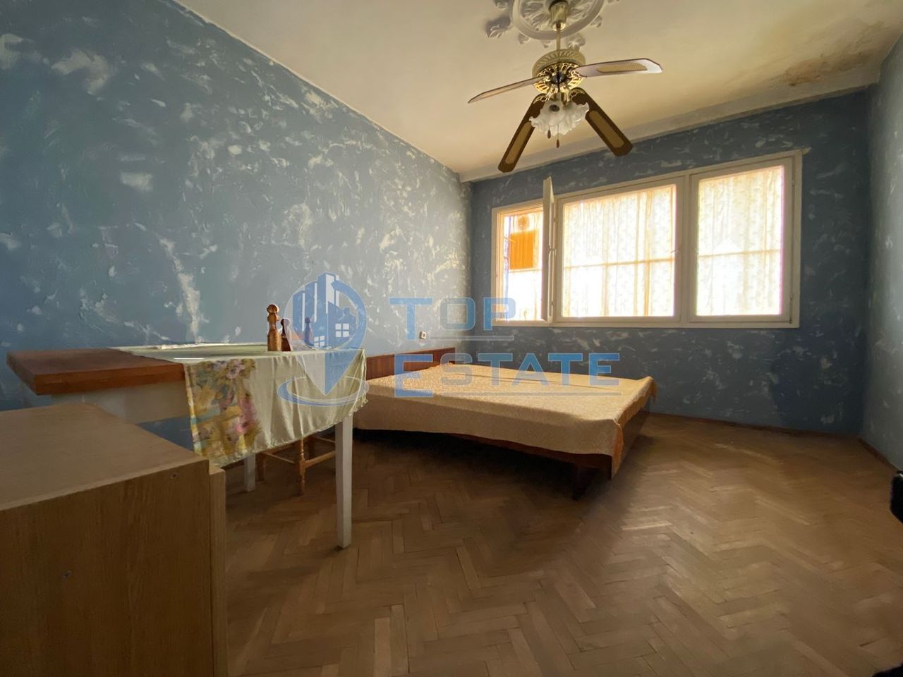Продава се Двустаен апартамент в Горна Оряховица - 63 кв.м за 688 €/кв.м - Снимка #1