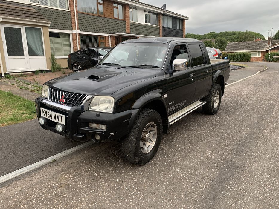 Mitsubishi l200