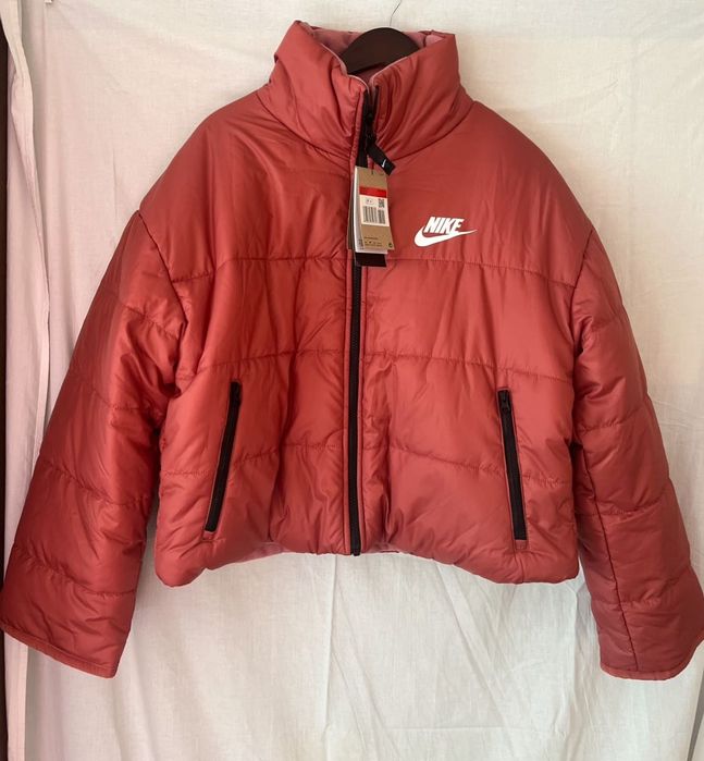 Ново Дамско Двулицево Зимно Яке Nike