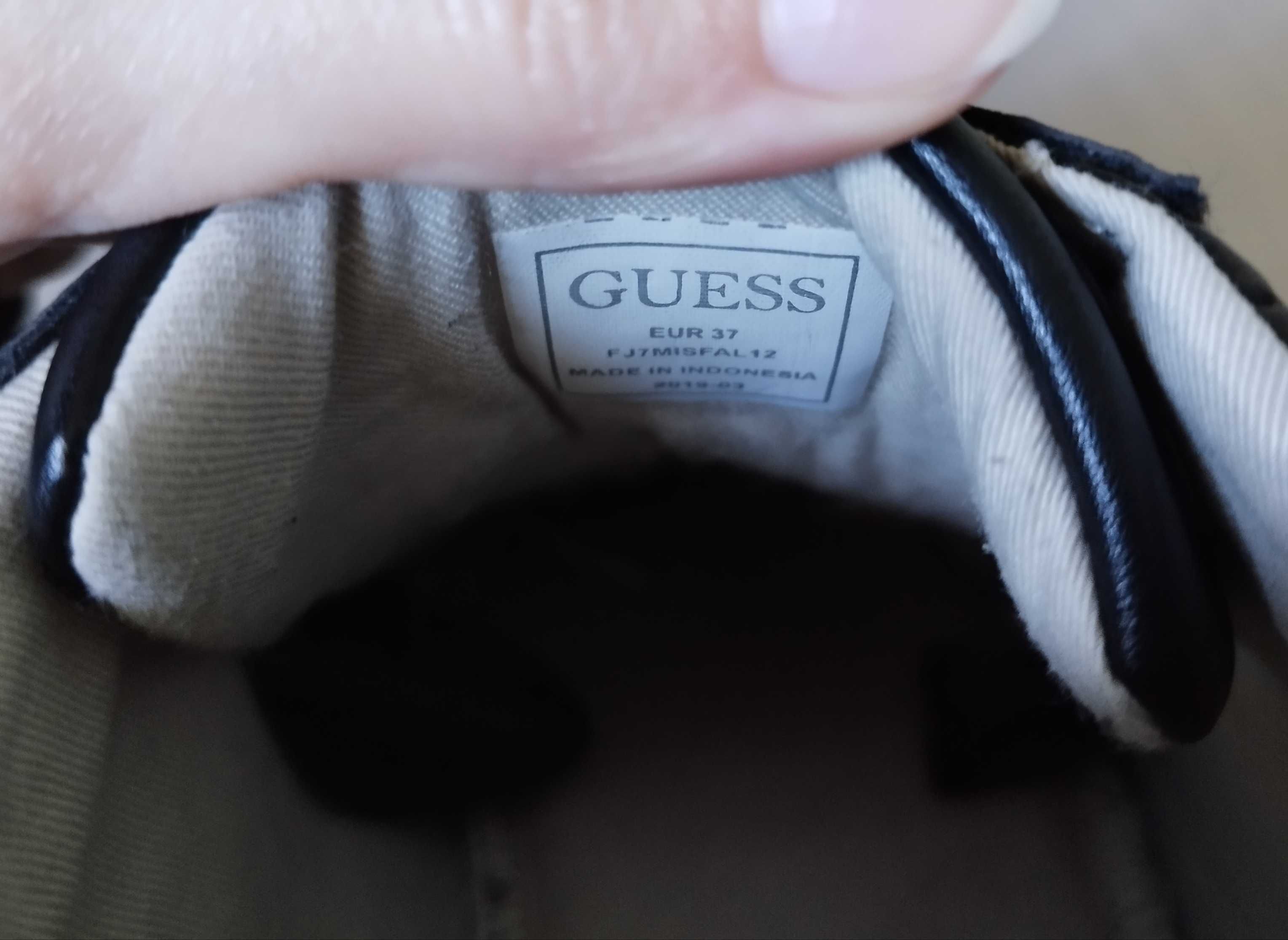 Оригинални кецове GUESS - безплатна доставка