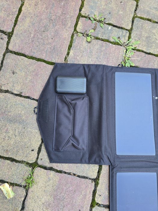 Vând panou solar ultra compact portabil Allpowers Sp 012 100w