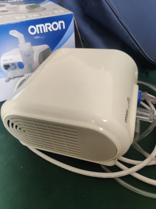 Ингалятор Omron в хорошем состоянии
