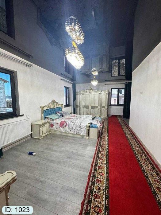 Uchastka sotiladi №1023  9 ta xonalik  5-mikrorayon somiy kirpichzavod