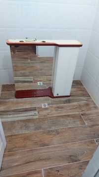 Шкаф за баня с огледало