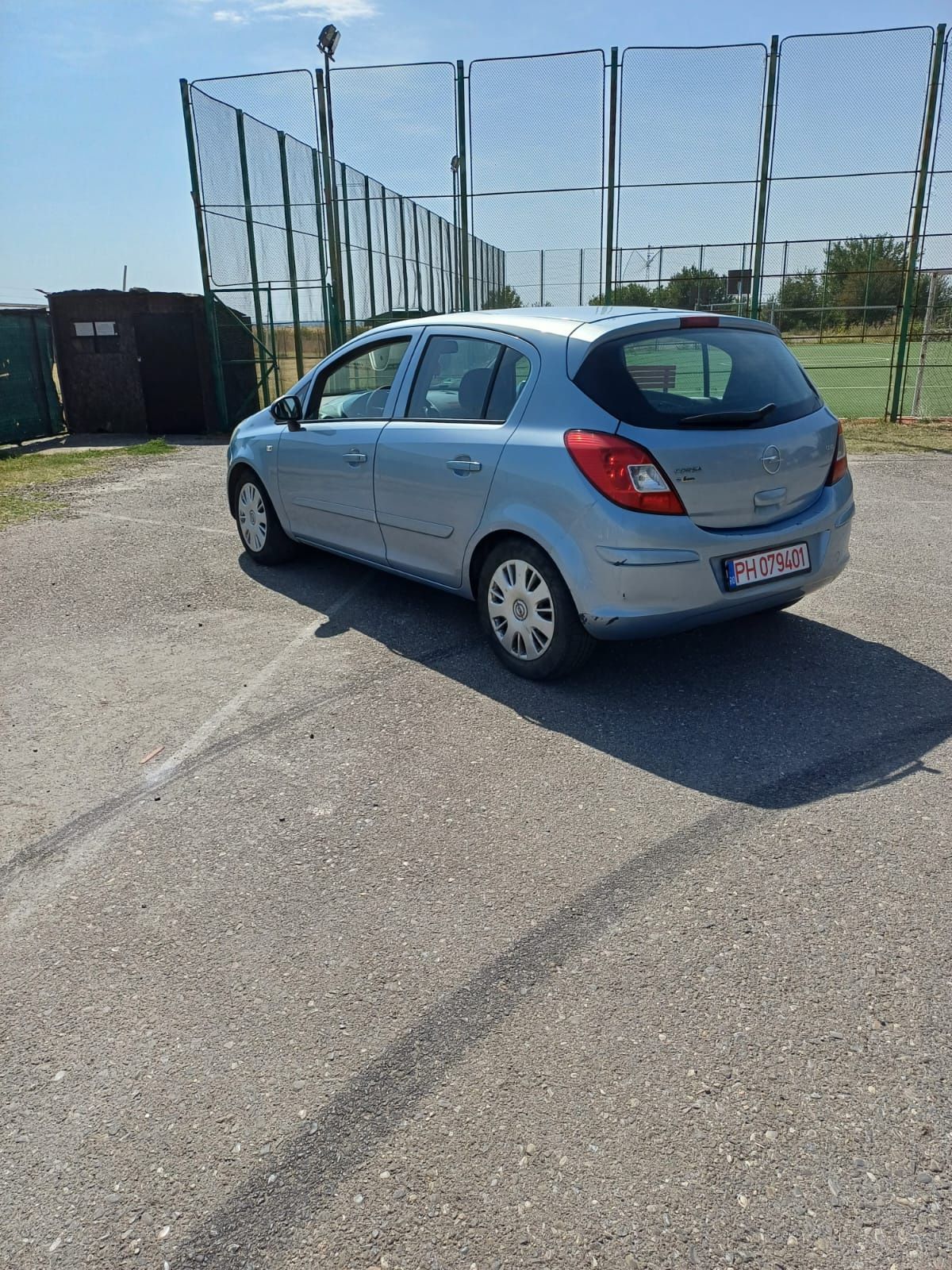 Vând Opel Corsa D