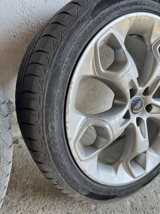 Set Jante Ford Kuga MK1 - R19