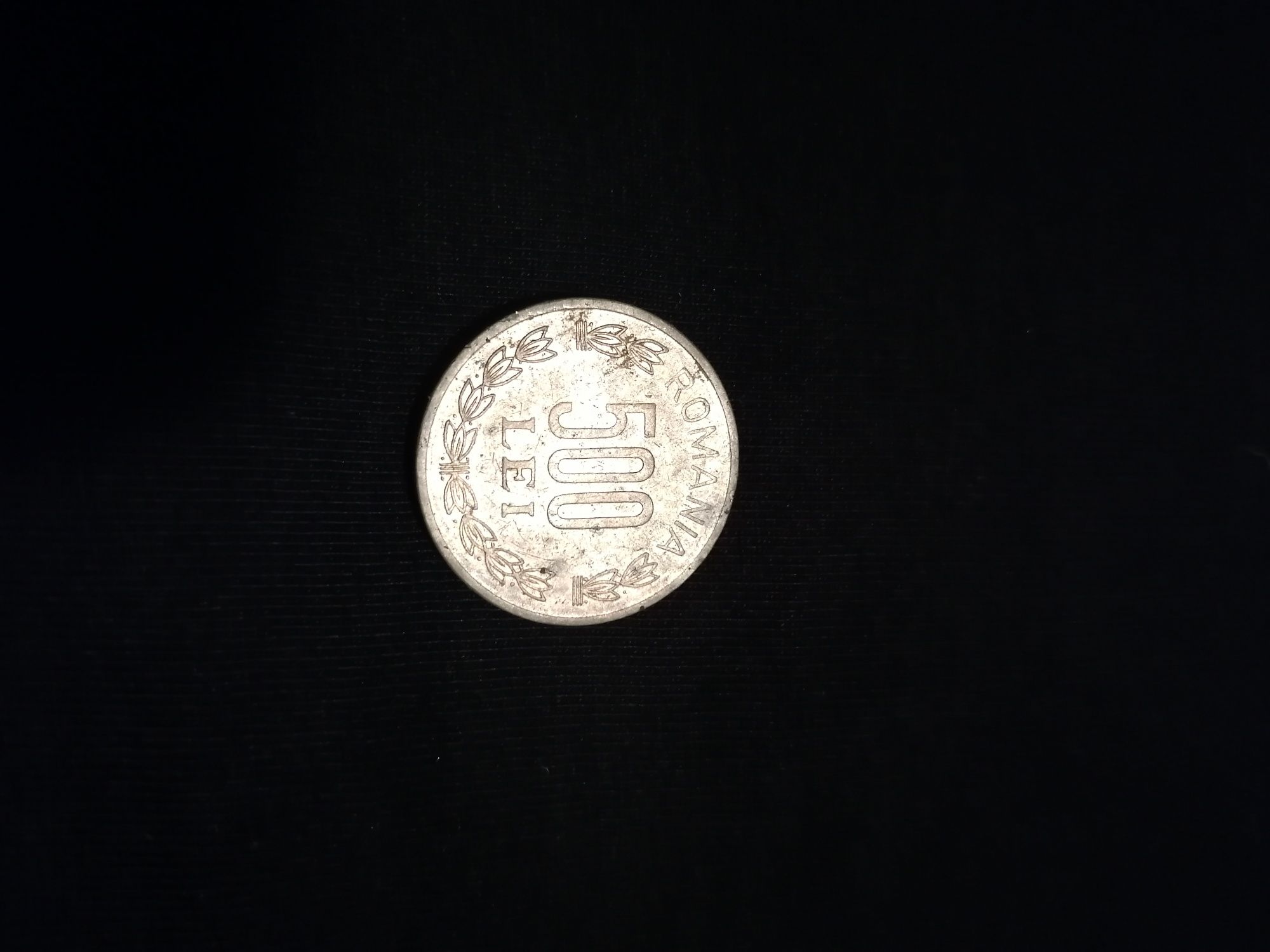 Vând moneda 500 de lei