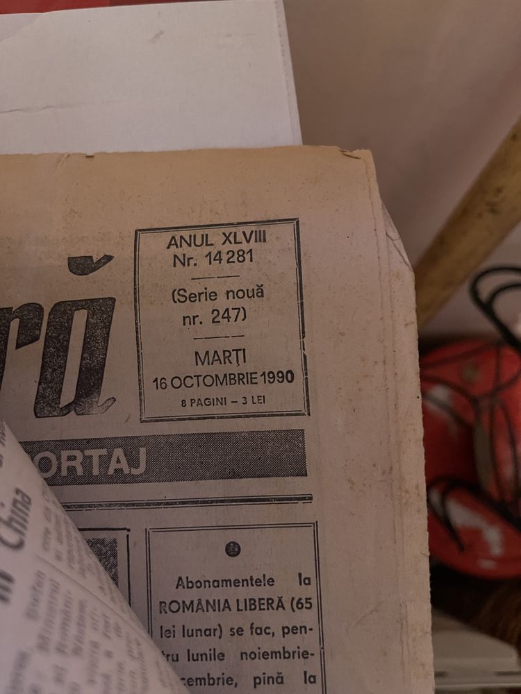 Colectia pe anul 1990 a ziarului Romania Libera .