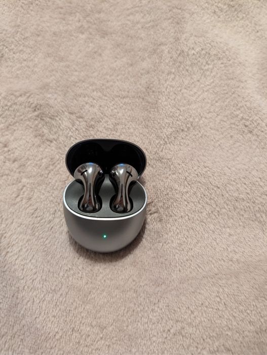 Vând căști Huawei freebuds 5 ca noi