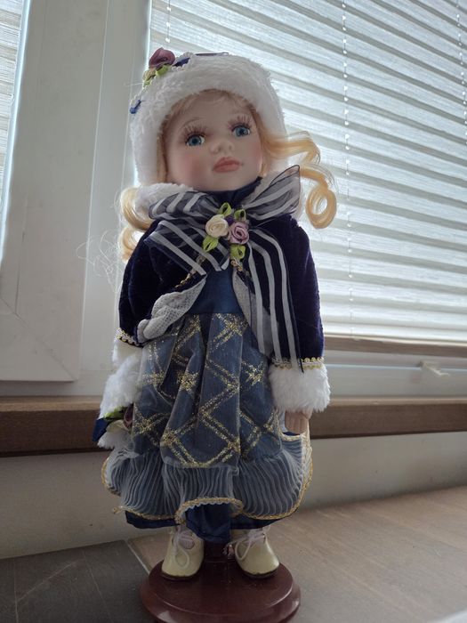 Чисто нови Немски кукли