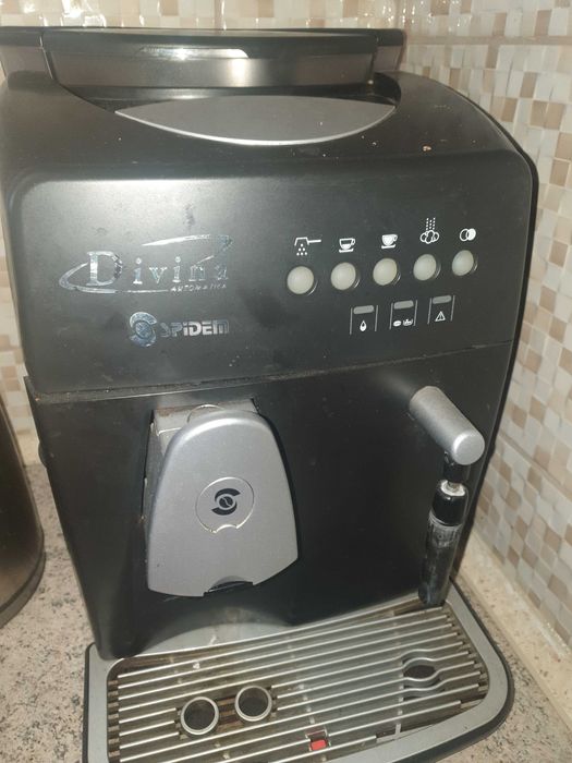 Expresor Saeco Spidem Divina cafsa boabe si macinata