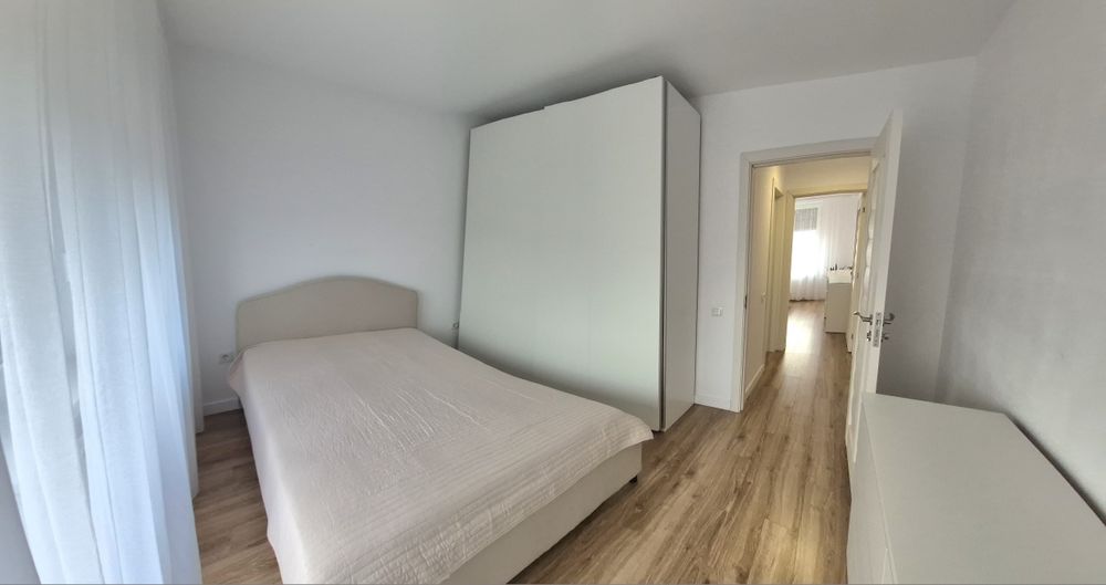 Inchiriez apartament 3 camere,str. Doamna Stanca