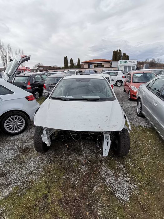 Hyndai i20 2020г  1.2i На ЧАСТИ!