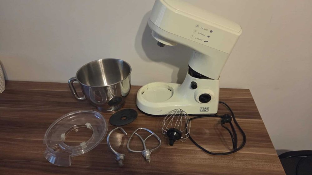 Планетарен миксер Star-Light SMM-1000W