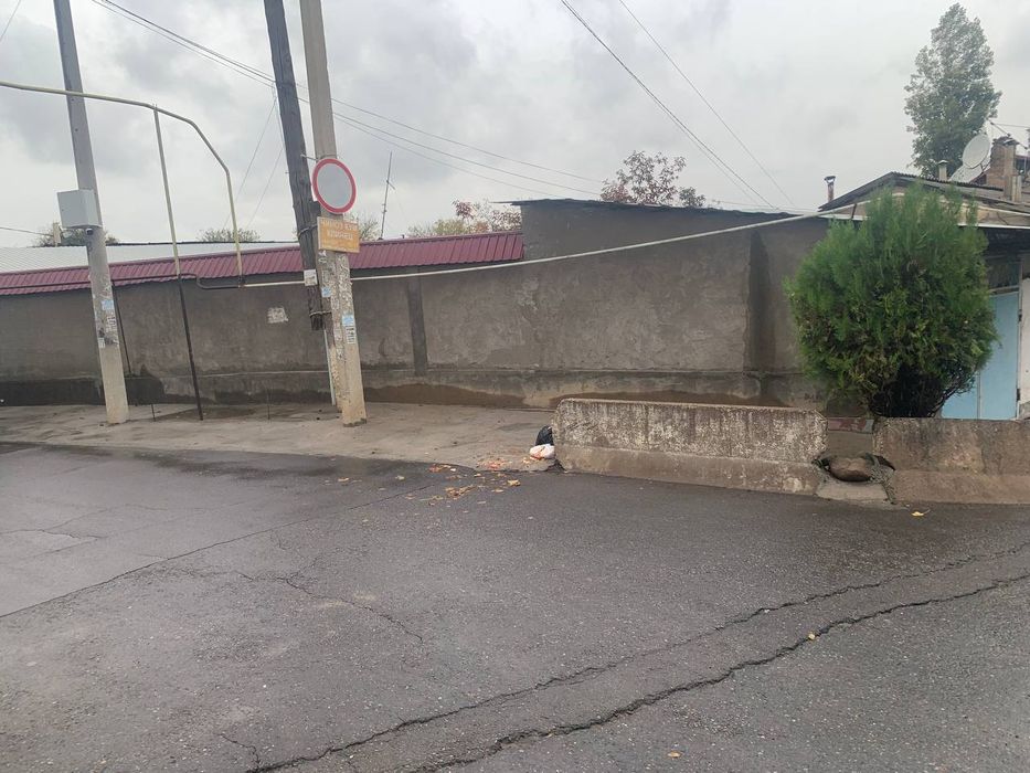 М.Улугбек тумани гулсанам ку́ча (ттз)да 7 сотих 8 хона СОТИЛАДИ