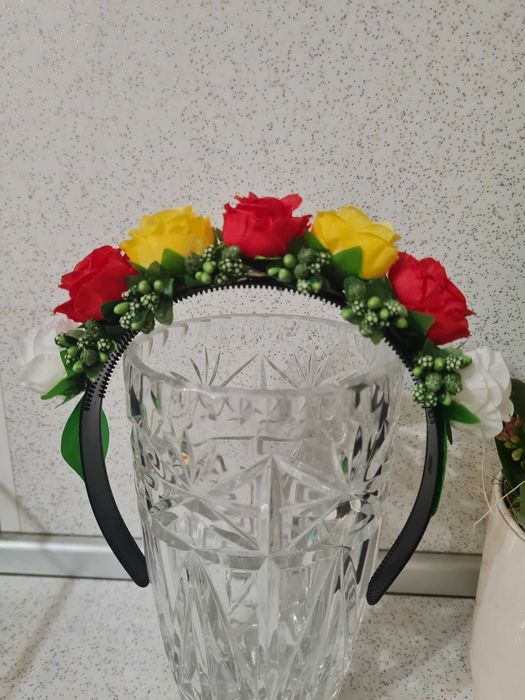 Диадеми с цветя , подходящи за всякакви поводи